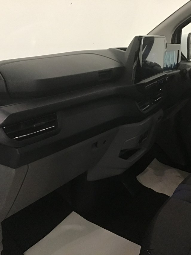 Ford Transit Custom 320 L1H1 PHEV Limited Hybrid