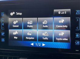 Toyota C-HR 1.8 C-HR-Dynamic HEV CVT 5dr 44