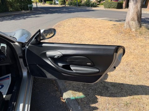Porsche Boxster 2.7 986 2dr 68