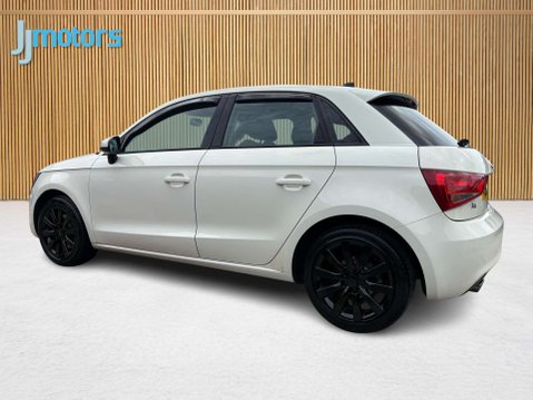 Audi A1 1.6 TDI Sport Sportback 5dr Diesel Manual Euro 5 (s/s) (105 ps) 8