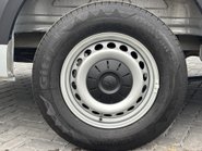 Volkswagen Crafter CR35 177 ps Tdi L2 H2 Trendline DSG Panel Van 29