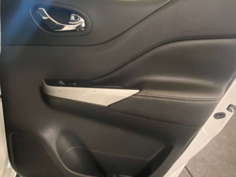 Nissan Navara 2.3 Navara Tekna dCi Auto 4WD 5dr 29