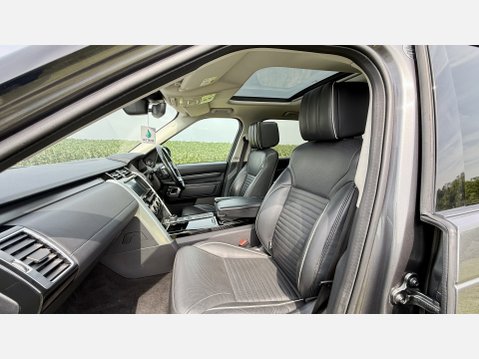 Land Rover Discovery SDV6 HSE LUXURY 38