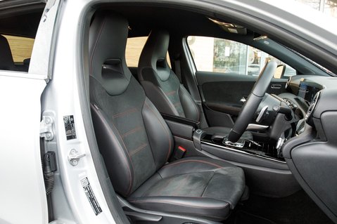 Mercedes-Benz A Class A 200 AMG LINE EXECUTIVE 33