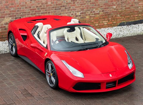 Ferrari 488 Spider 8