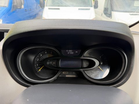 Renault Trafic 1.6 dCi 27 Business+ Panel Van 5dr Diesel Manual SWB Standard Roof Euro 6 ( 33