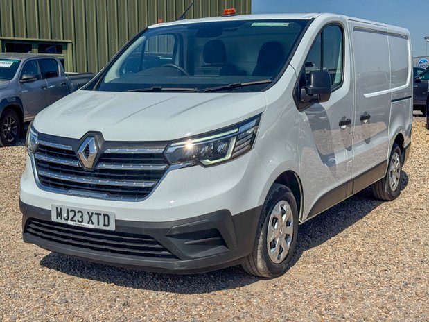Renault Trafic SWB L1H1 [SOLD MM] Low Roof Business Plus Sl28 Air Con Sensors EURO 6 2