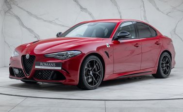 Alfa Romeo Giulia QUADRIFOGLIO 1
