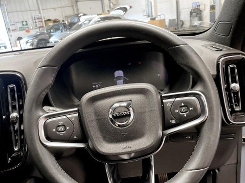 Volvo XC40 Recharge 69kWh Plus SUV 5dr Electric Auto (231 ps) 13