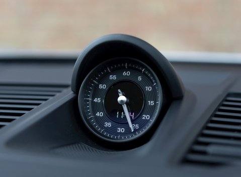 Porsche 911 Carrera 4S (992) 19