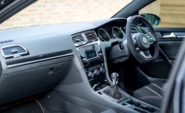 Volkswagen Golf GTi Clubsport S 14