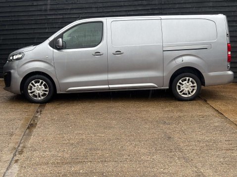 Vauxhall Vivaro 1.5 Vivaro 2900 Sportive S/S 7