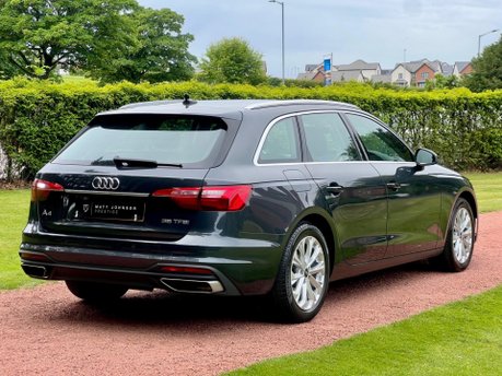 Audi A4 AVANT TFSI TECHNIK MHEV 4
