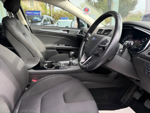 Ford Mondeo 1.6 TDCi ECOnetic Titanium Euro 5 (s/s) 5dr 22