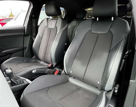 Audi A1 1.0 A1 Sportback 25 TFSI Black Edition Semi-Auto 5dr 60