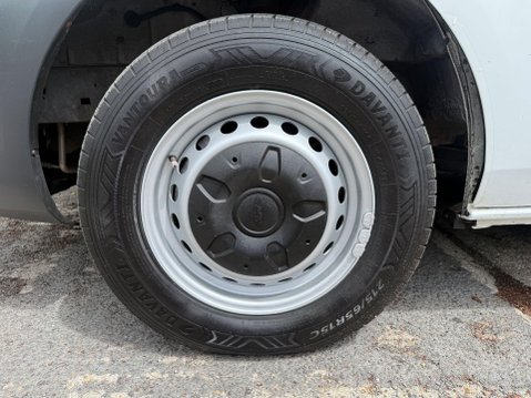 Ford Transit Custom 290 HR P/V 13