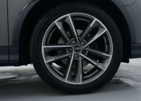 Audi Q3 1.5 TFSI CoD 35 Black Edition SUV 5dr Petrol S Tronic Euro 6 (s/s) (150 ps) 15