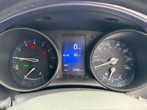 Toyota C-HR 1.2 VVT-i Dynamic Euro 6 (s/s) 5dr 39