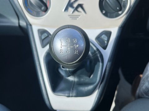 Ford Ka 1.2 ZETEC 11