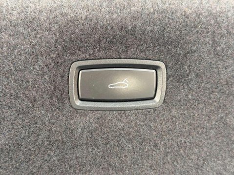 Porsche Taycan Performance Plus 93.4kWh 4S Saloon 4dr Electric Auto 4WD (11kW Charger) (57 49