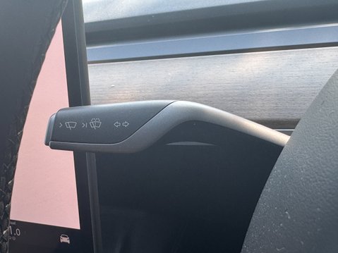 Tesla Model Y SUV 5dr Electric Auto RWD (346 ps) 16