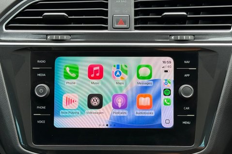 Volkswagen Tiguan SEL TSI BMT 4MOTION DSG - PANROOF - CARPLAY - FULL SERVICE HISTORY 7