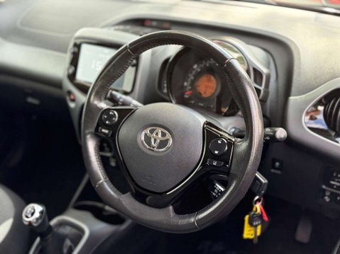 Toyota Aygo 1.0 Aygo X-Play TSS VVT-i 5dr 17