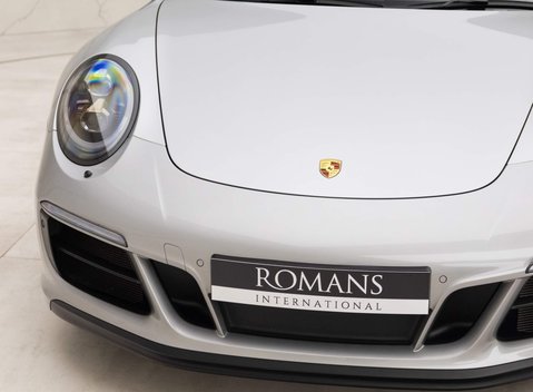 Porsche 911 Targa 4 GTS (991.2) 20