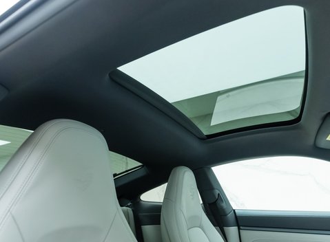 Porsche 911 Carrera S (992) 13