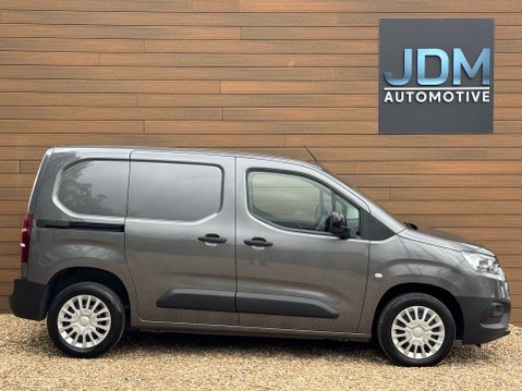 Toyota Proace City 1.5 Proace City Icon 3