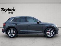 Audi Q5 TDI QUATTRO S LINE 8
