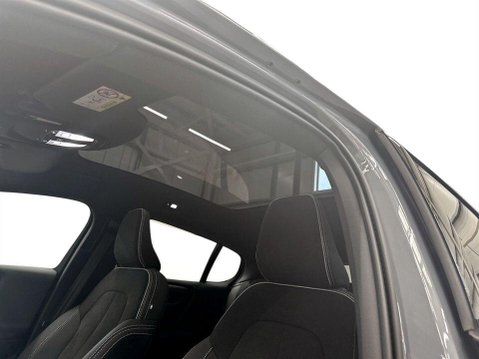 Volvo C40 Twin Recharge 78kWh Ultimate SUV 5dr Electric Auto AWD (408 ps) 18