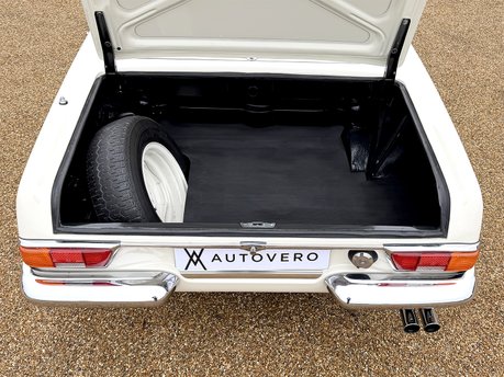 Mercedes-Benz SL Series 230SL Pagoda 75