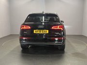 Audi Q5 2.0 TDI 40 S line SUV 5dr Diesel S Tronic quattro Euro 6 (s/s) (190 ps) 2 O 7