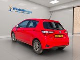 Toyota Yaris 1.5 VVT-h Icon E-CVT Euro 6 (s/s) 5dr 8