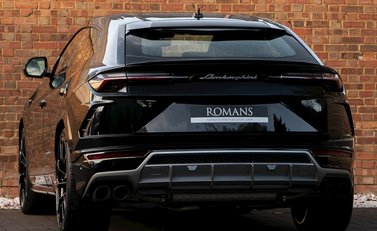 Lamborghini Urus 3