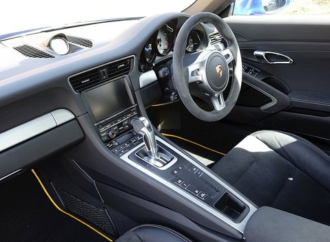 Porsche 911 (991) GT3 8