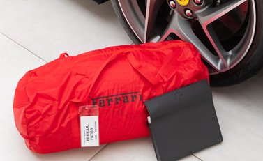 Ferrari F8 Spider 30