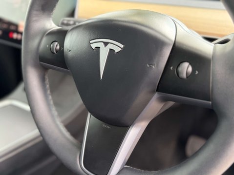 Tesla Model Y ModeL Y Long Range AWD 4WD 5dr 21