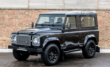Land Rover Defender 90 XS 6