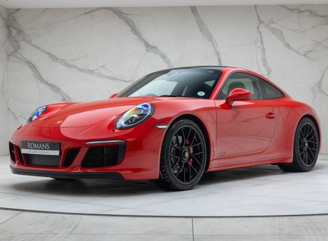 Porsche 911 Carrera 4 GTS (991.2) 1