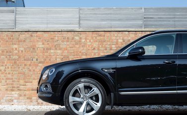 Bentley Bentayga V8 Diesel 25