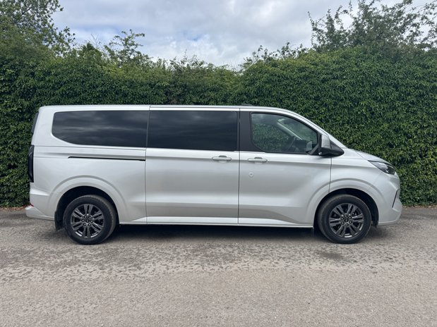 Ford Tourneo Custom Titanium Luxe | 9 Seater | L2 LWB | 320 | Euro 6 | £29083 + VAT 4