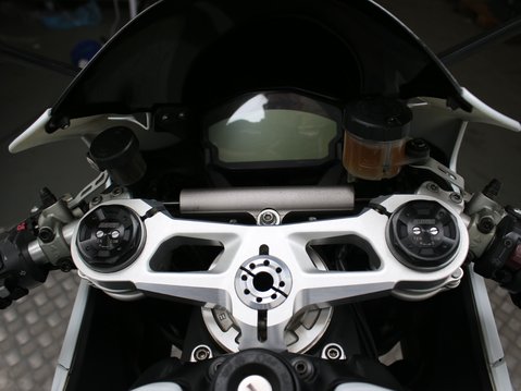 Ducati 899 Panigale 899 PANIGALE 15