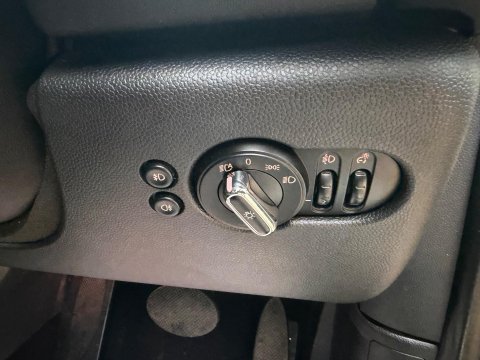 Mini Hatch 1.5 Cooper Auto Euro 6 (s/s) 3dr 22