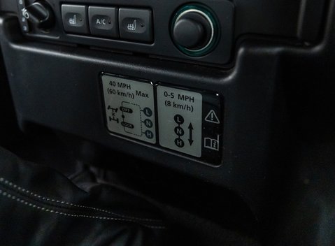 Land Rover Defender 90 XS 20