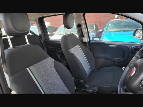 Fiat Panda WAZE EDITION 21