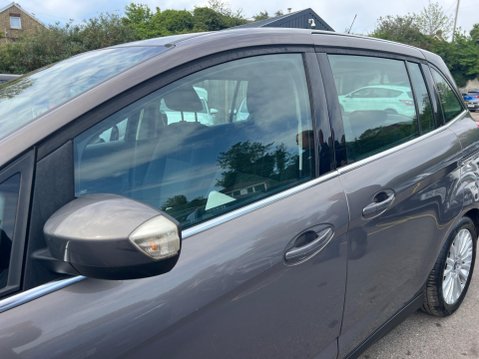 Ford Grand C-Max 2.0 TDCi Titanium Powershift Euro 5 5dr 15