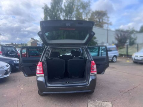 Vauxhall Zafira 1.9 CDTi Exclusiv MPV 5dr Diesel Auto Euro 4 (120 ps) 8