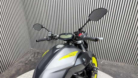 Yamaha MT-07 MT07 2018 ONLY 7K 1 OWNER FULL AKRAPOVIC LONG MOT 700CC 34